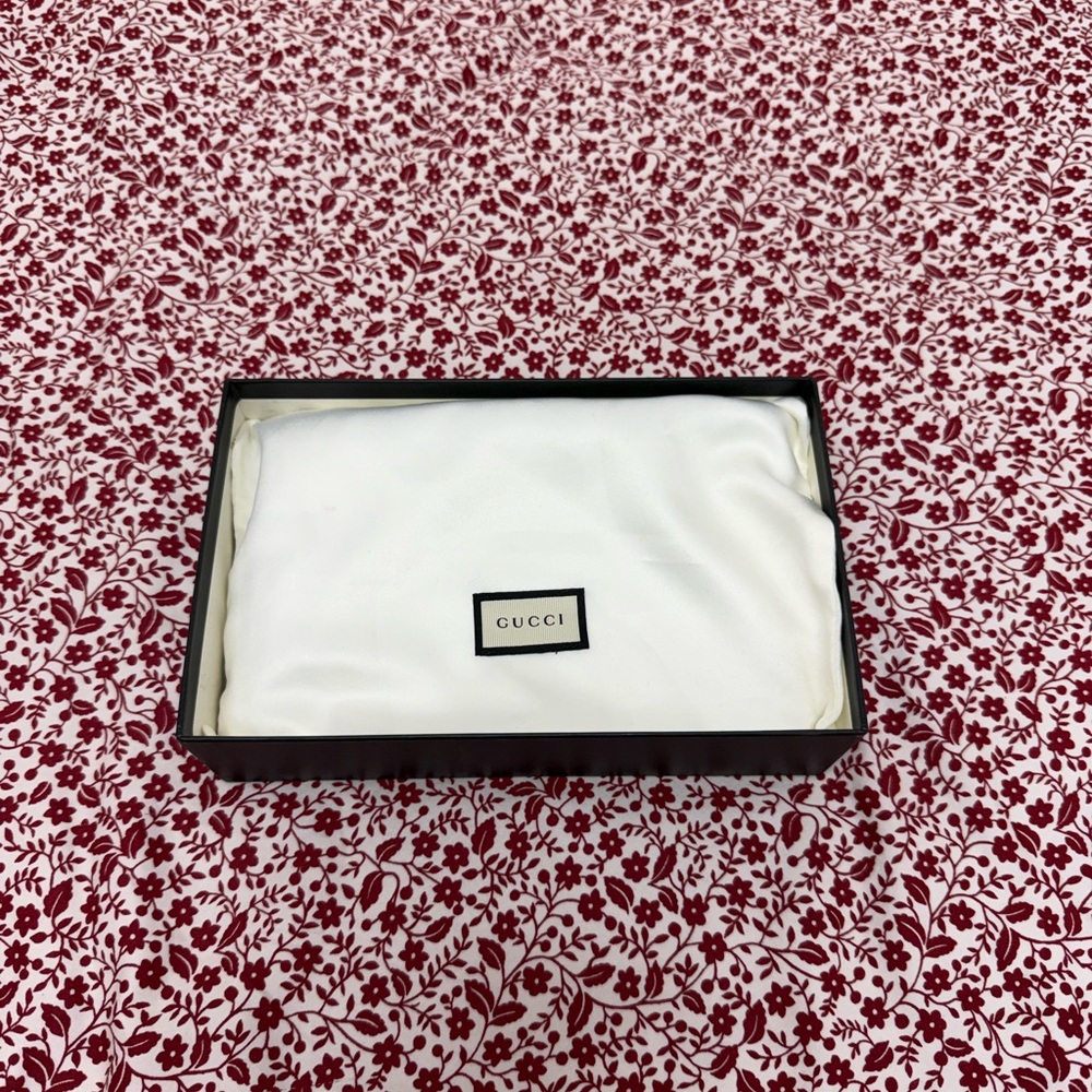 Gucci Marmont Leather Mini Chain Bag - Picture 2 of 4